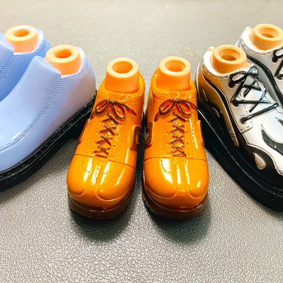 (3 Pr) Bratz Boyz Dolls Struttin' Style Shoes Blue, Tan, Black/Silver EUC - Picture 1 of 6